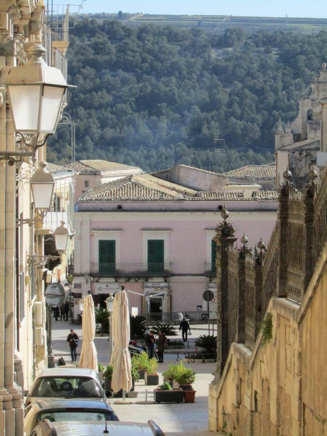 Itinerario Barocco Apartment Ragusa Ibla - Eleganza E Comfort Nel Cuore Del Barocco Siciliano Extérieur photo